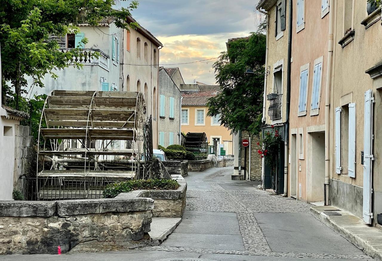 Quai Du Felibre Lejlighed LʼIsle-sur-la-Sorgue Eksteriør billede